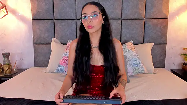 Snapshot of Roseaurora chatting on May 25, 2026, 10:32 am Roseaurora online show from May 25, 2026, 10:32 am