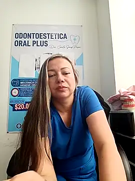 Snapshot of Madisson-04_ chatting on April 20, 2026, 3:15 pm Madisson-04 online show from April 20, 2026, 3:15 pm