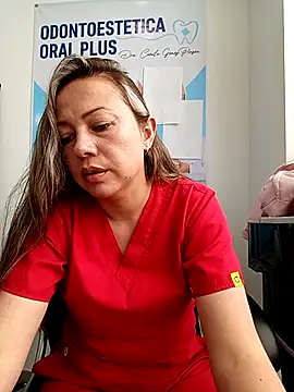 Snapshot of Madisson-04_ chatting on May 4, 2026, 3:30 pm Madisson-04 online show from May 4, 2026, 3:30 pm