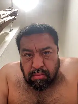 josejoel21 online show from April 15, 2026, 4:41 am