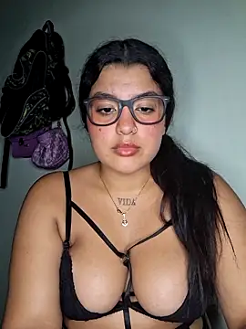 Snapshot of Cat_Hot_Party chatting on November 9, 2025, 11:14 pm Cat Hot Party online show from November 9, 2025, 11:14 pm