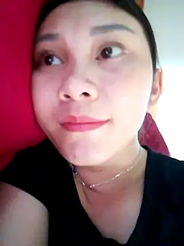 Snapshot of Almond-cute chatting on October 27, 2025, 8:29 am Almond-cute online show from October 27, 2025, 8:29 am