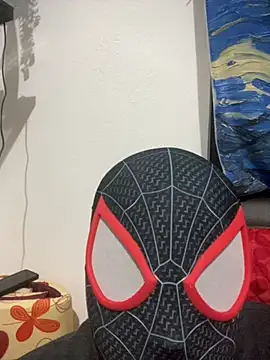 Danimiles online show from December 17, 2025, 9:37 am