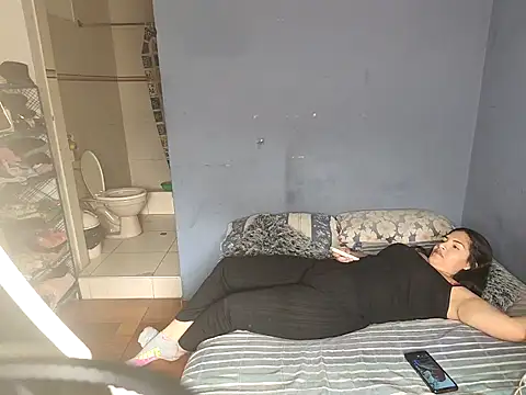 badlove42 online show from November 26, 2025, 9:27 pm