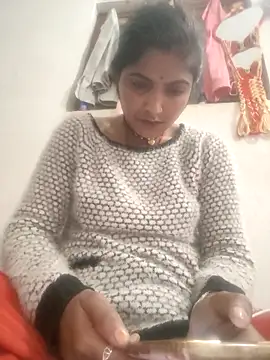 LUCKY cut online show from February 3, 2026, 7:08 pm