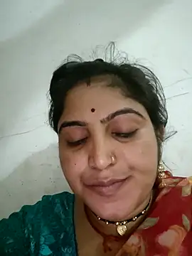 LUCKY cut online show from April 18, 2026, 8:53 pm