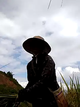 Snapshot of samsam-bae chatting on September 18, 2025, 6:59 am samsam-bae online show from September 18, 2025, 6:59 am