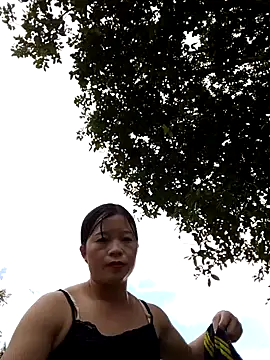 Snapshot of samsam-bae chatting on September 19, 2025, 2:35 am samsam-bae online show from September 19, 2025, 2:35 am