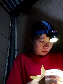 Snapshot of samsam-bae chatting on October 21, 2025, 12:17 pm samsam-bae online show from October 21, 2025, 12:17 pm