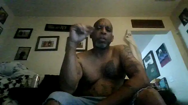 Snapshot of Bbcscottie77 chatting on June 7, 2026, 12:04 am Bbcscottie77 online show from June 7, 2026, 12:04 am