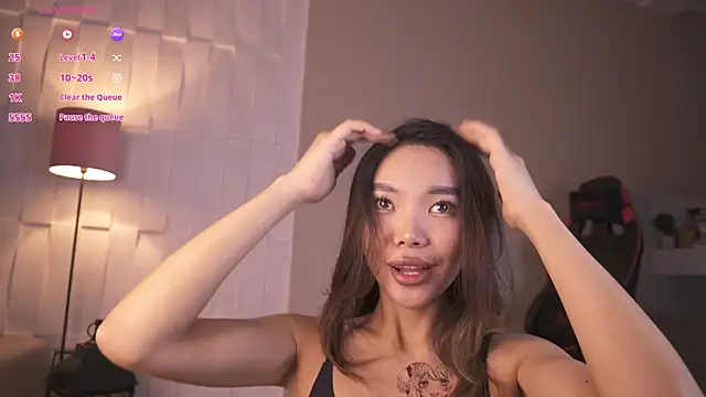 Snapshot of Rem_Esme chatting on December 20, 2025, 3:35 am Rem Esme online show from December 20, 2025, 3:35 am