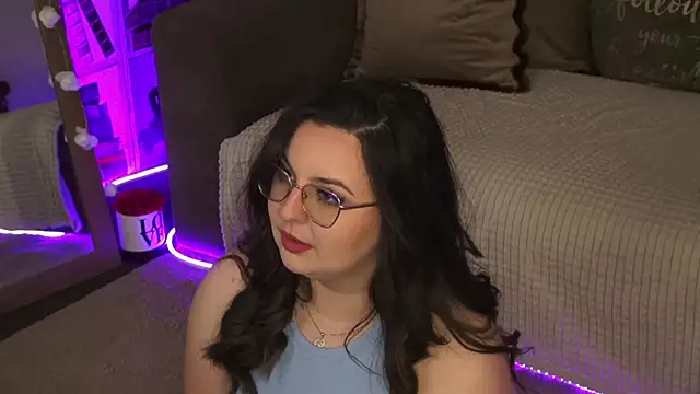 Mia Swano online show from April 11, 2026, 12:59 am