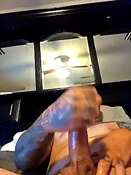 Kwillie online show from April 13, 2026, 2:39 am