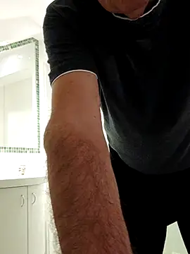 Oldmenhot66 online show from September 13, 2025, 4:12 am