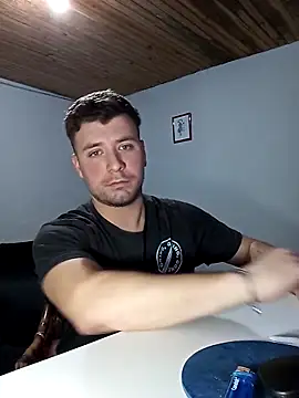 ferrari1996 online show from September 15, 2025, 10:54 pm