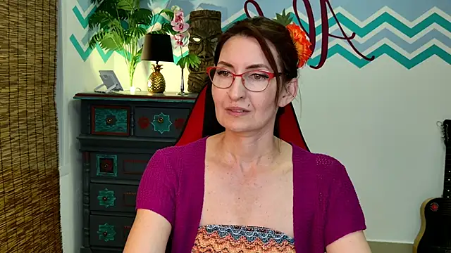 UnaTerra online show from September 9, 2025, 12:37 pm