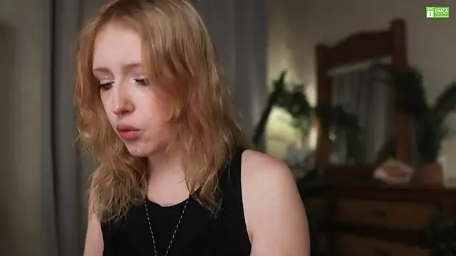 rosy petal online show from September 18, 2025, 10:01 pm