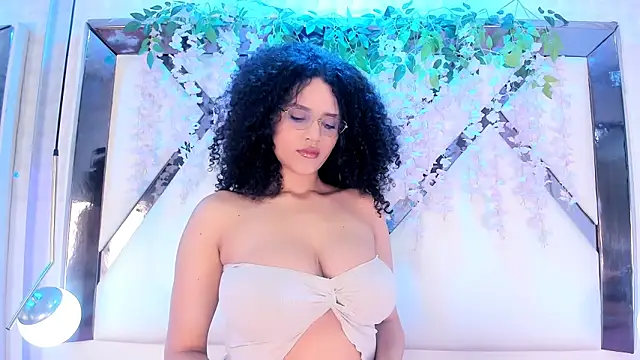 Lilithadams1 online show from February 12, 2026, 2:56 pm