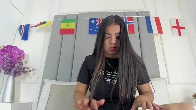 CannelaSmith online show from June 20, 2026, 12:08 pm