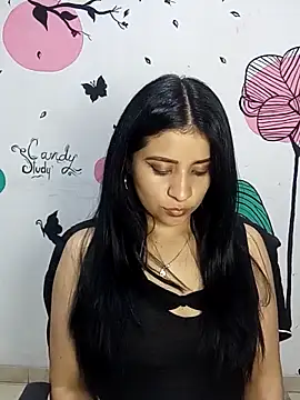 ValerieLove  online show from October 24, 2025, 9:00 pm