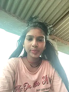 Snapshot of Yatiksha_Beby chatting on September 12, 2025, 6:13 am Yatiksha Beby online show from September 12, 2025, 6:13 am