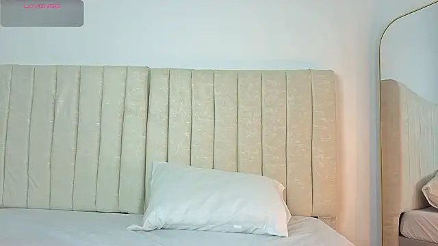 Paulaboterom online show from February 3, 2026, 4:23 pm