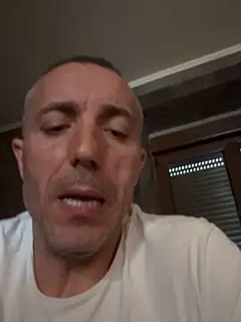 ruberofre online show from October 16, 2025, 1:45 pm