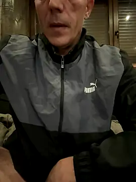 ruberofre online show from November 7, 2025, 2:33 am