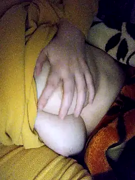 Snapshot of CHahed-5 chatting on December 14, 2025, 3:56 am CHahed-5 online show from December 14, 2025, 3:56 am