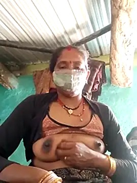 CUTE-004 online show from April 8, 2026, 10:04 am