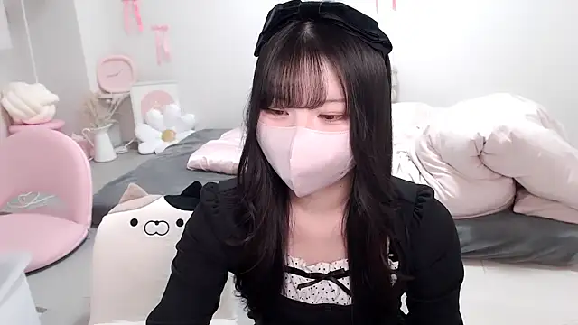 moka-neko online show from March 4, 2026, 3:29 pm