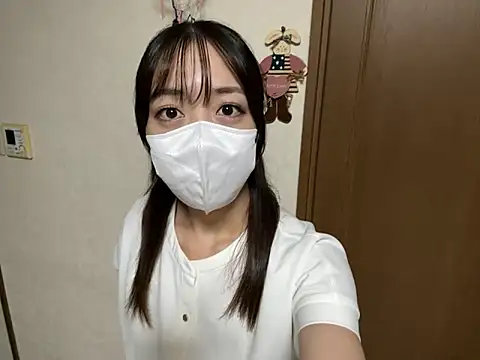 rafachama lvlv online show from October 7, 2025, 5:21 pm