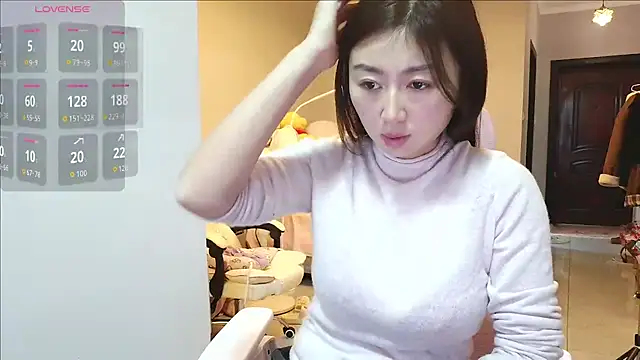 Diva VVN online show from November 6, 2025, 11:48 pm