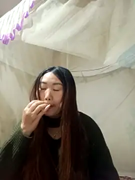 siki-00 online show from October 29, 2025, 6:04 am