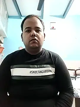 Snapshot of BromidicTrailing chatting on November 5, 2025, 5:07 am BromidicTrailing online show from November 5, 2025, 5:07 am