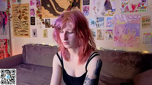 Snapshot of KandraCruser chatting on May 18, 2026, 8:14 pm KandraCruser online show from May 18, 2026, 8:14 pm