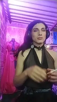 Moira-Hot online show from December 1, 2025, 4:39 am