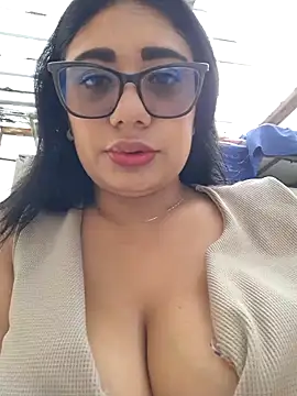 Monse--145 online show from September 20, 2025, 8:21 pm