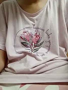 miss raavy online show from June 7, 2026, 5:16 pm