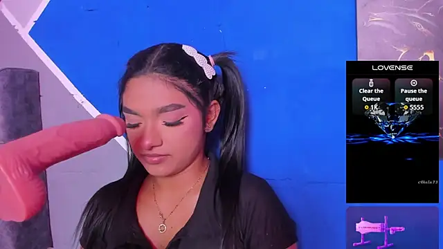 lau-hot online show from February 14, 2026, 9:00 pm