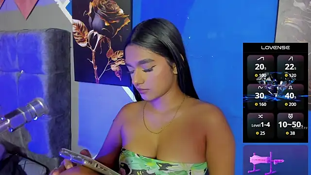 lau-hot online show from March 12, 2026, 8:37 pm