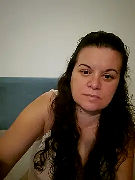 Snapshot of PerleRaree chatting on June 28, 2026, 8:48 pm PerleRaree online show from June 28, 2026, 8:48 pm