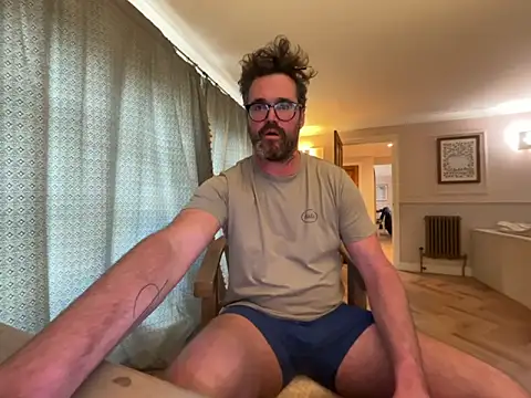 Snapshot of CyprioteWhitefly chatting on March 27, 2026, 1:00 pm CyprioteWhitefly online show from March 27, 2026, 1:00 pm