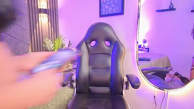 1Anya online show from November 8, 2025, 7:45 pm