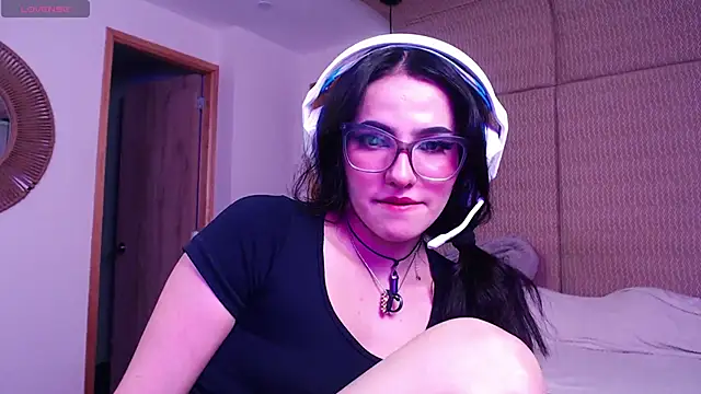 Khloecita sr online show from May 9, 2026, 4:56 pm