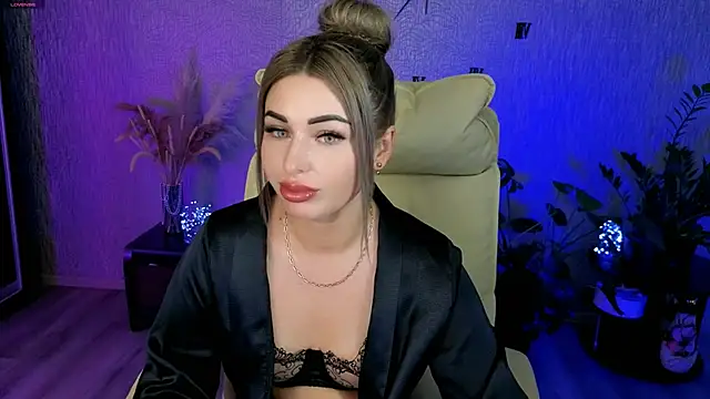 NikkiiStill online show from June 29, 2026, 2:29 am