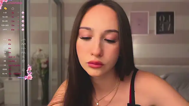 Kate Yanson online show from October 22, 2025, 5:34 pm