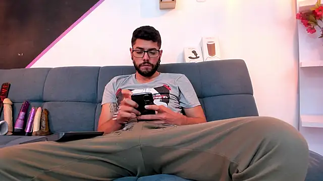 DanteWinter online show from September 23, 2025, 3:31 am