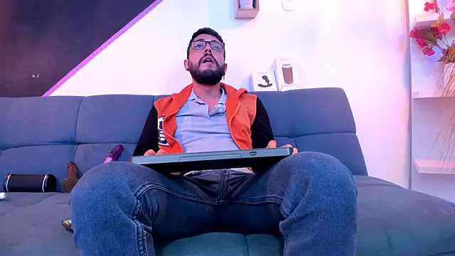 DanteWinter online show from September 27, 2025, 3:55 am