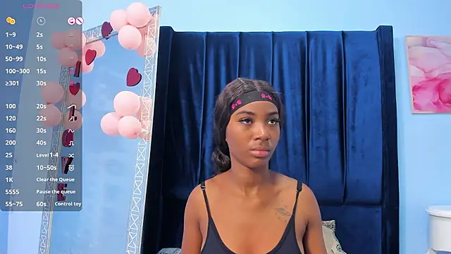 MarianRosse online show from February 26, 2026, 4:33 am